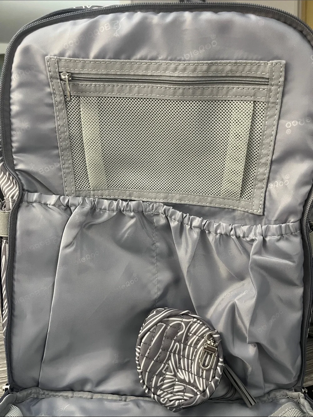 BabbleRoo light grey and white diaper bag